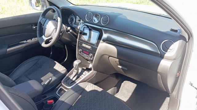 Suzuki Vitara image 6