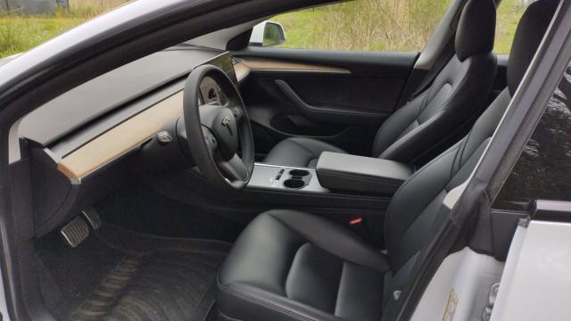 Tesla Model 3 image 8