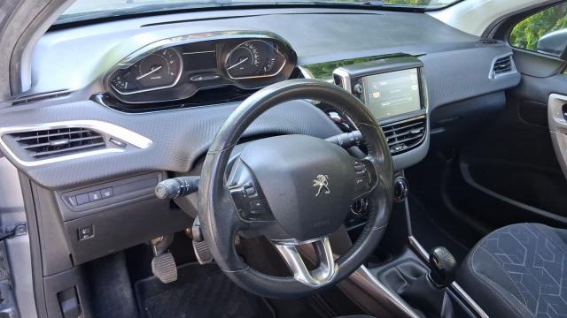Peugeot 2008 image 7