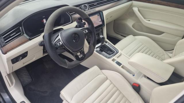 Volkswagen Passat Sw image 9