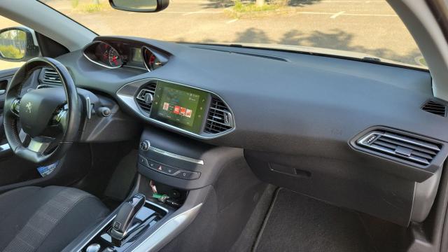 Peugeot 308 image 3