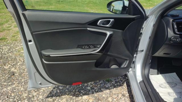Kia Cee'D_sw image 8
