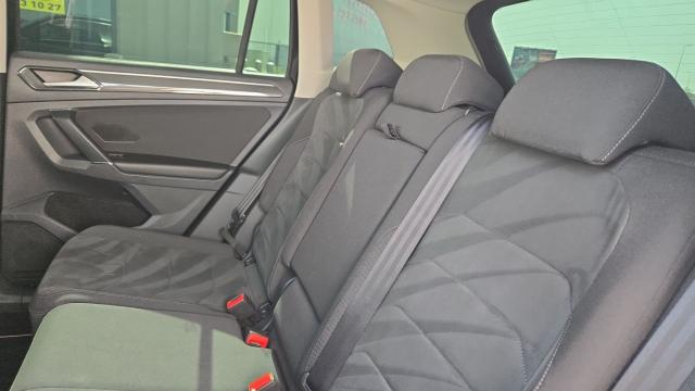 Volkswagen Tiguan image 6