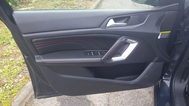 Peugeot 308 image 8