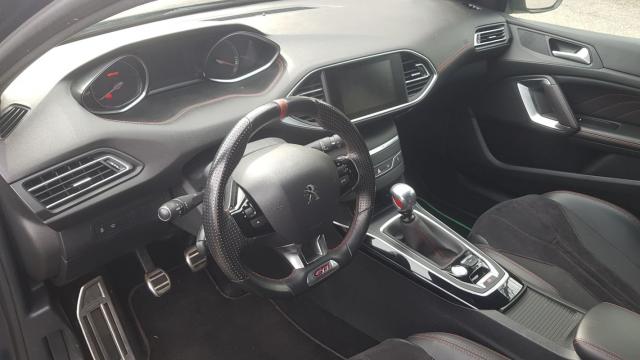 Peugeot 308 image 2