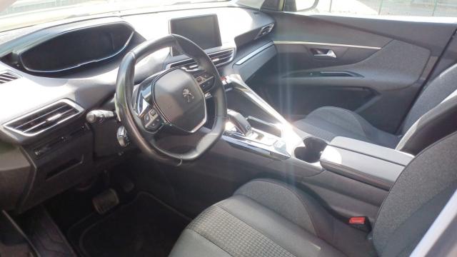 Peugeot 3008 image 9
