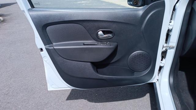 Dacia Sandero image 3