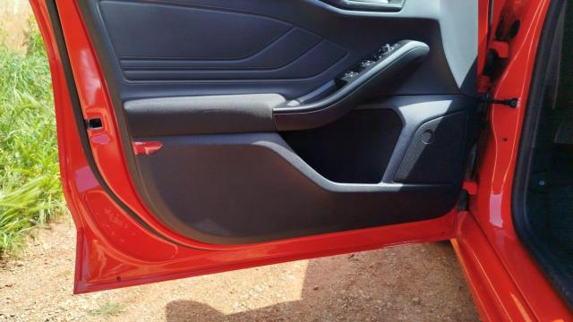Ford Focus image 2