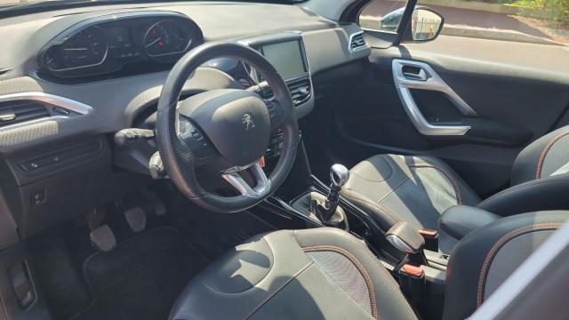 Peugeot 2008 image 5