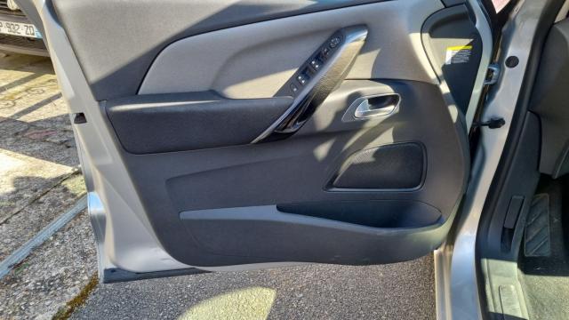 Citroen C4 Picasso image 6