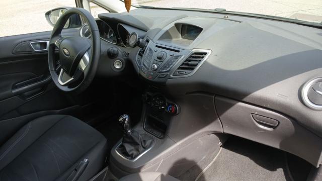 Ford Fiesta image 3
