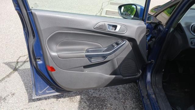 Ford Fiesta image 2