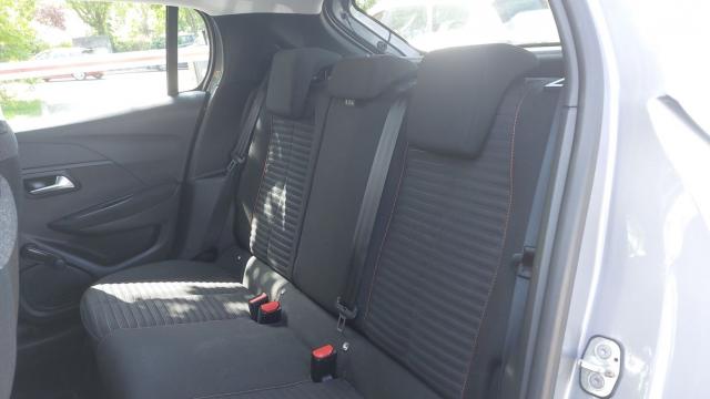 Peugeot 208 image 1
