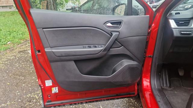 Renault Captur image 3