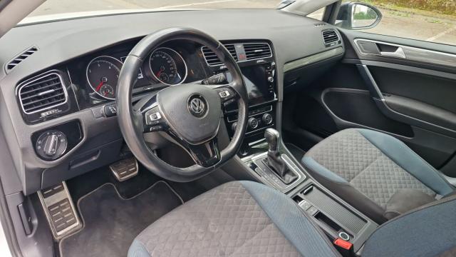 Volkswagen Golf image 8