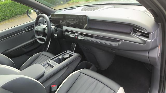 Kia Ev9 image 1