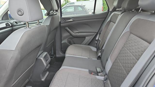 Volkswagen T-Cross image 1