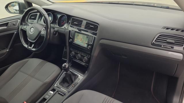 Volkswagen Golf image 2