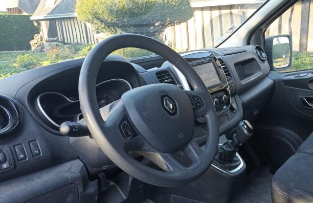 Renault Trafic image 3