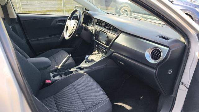 Toyota Auris image 4