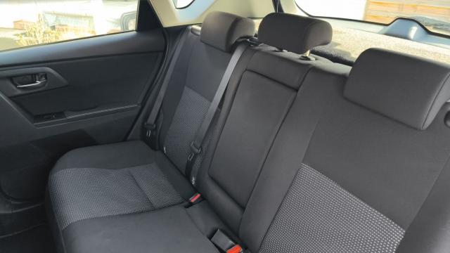 Toyota Auris image 5