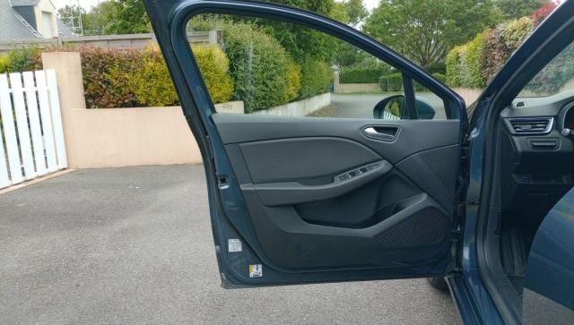 Renault Clio image 1