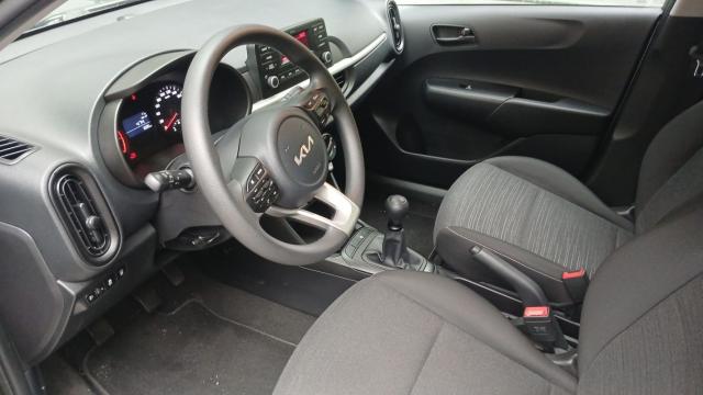 Kia Picanto image 5