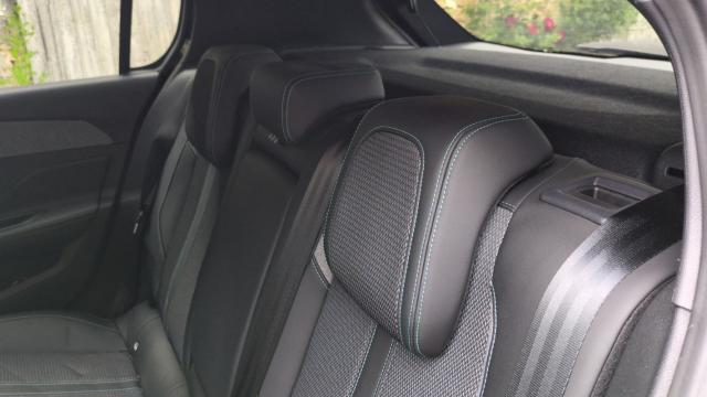 Peugeot 308 image 1