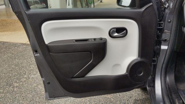 Renault Twingo image 9