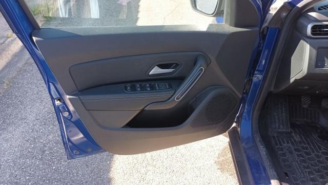 Dacia Duster image 3