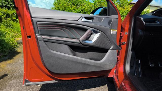 Peugeot 308 image 9