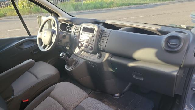 Renault Trafic image 1