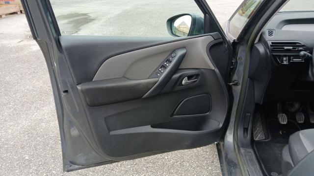 Citroen Grand C4 Picasso image 8