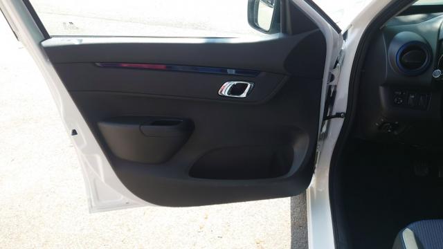 Dacia Spring image 8