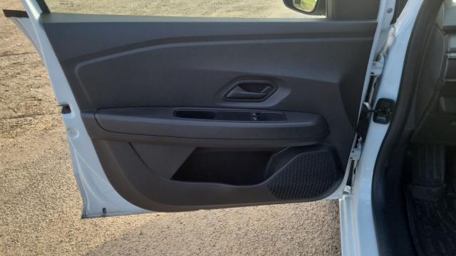 Dacia Sandero image 8