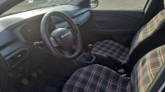 Dacia Sandero image 3