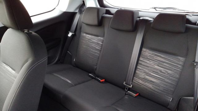 Peugeot 208 image 9