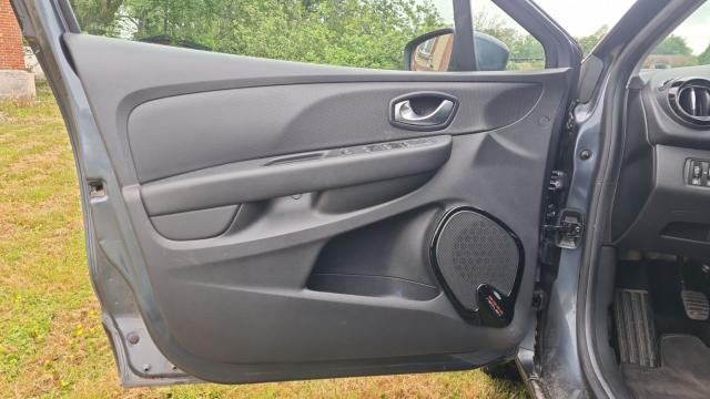Renault Clio image 8