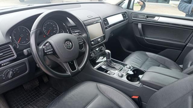 Volkswagen Touareg image 9