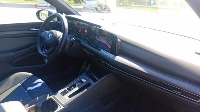 Volkswagen Golf image 9