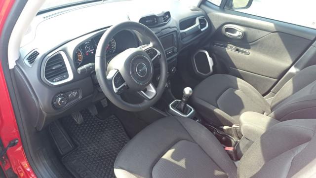 Jeep Renegade image 8
