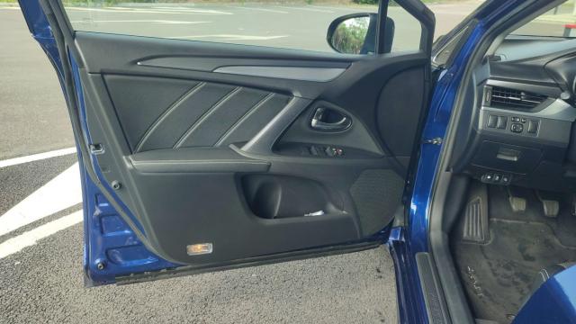 Toyota Avensis image 7