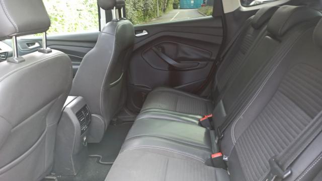 Ford Kuga image 7