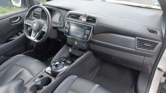 Nissan Leaf image 3