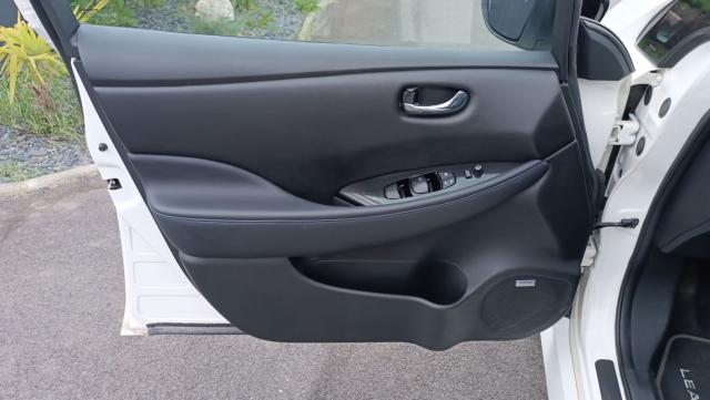 Nissan Leaf image 8