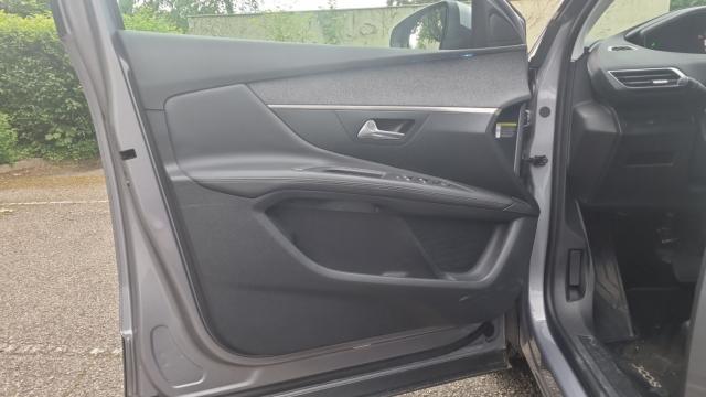 Peugeot 3008 image 4