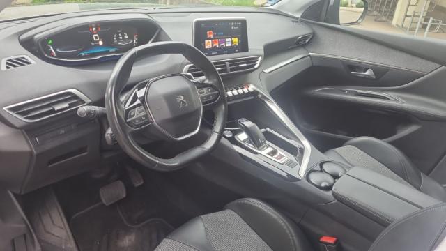 Peugeot 3008 image 3