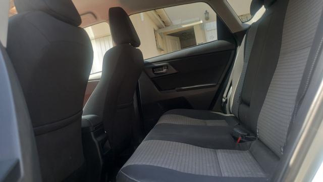 Toyota Auris image 7