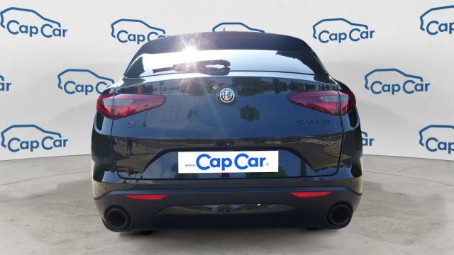 Alfa Romeo Stelvio image 9