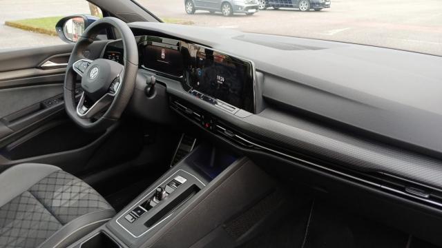 Volkswagen Golf image 8